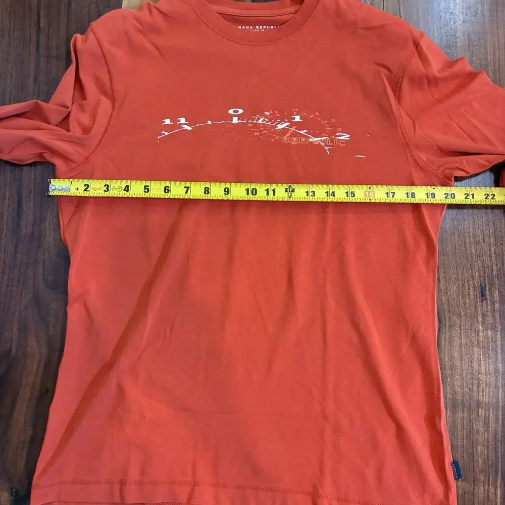 Vintage Banana Republic Men’s T-Shirt Long Sleeve Clock Print Orange Size M